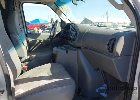 2004 Ford E-150 Chateau/Xl/Xlt from USA, damaged, VIN 1FMRE11W84HB01369